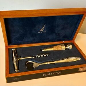 Nautica Silver Plate Wine Tool Set Wood Box
Corkscrew Opener Stopper Barware
